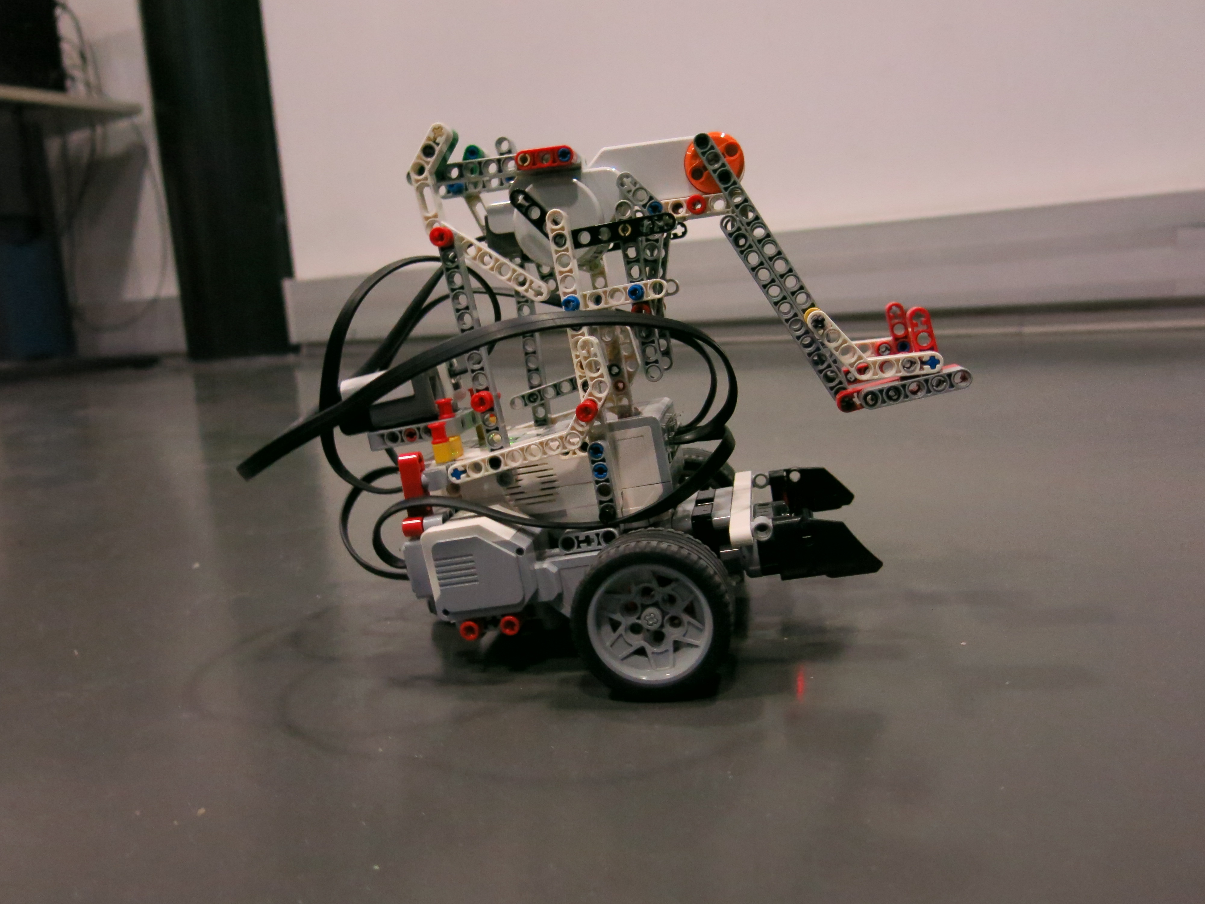 Robot Version 3 - View 5